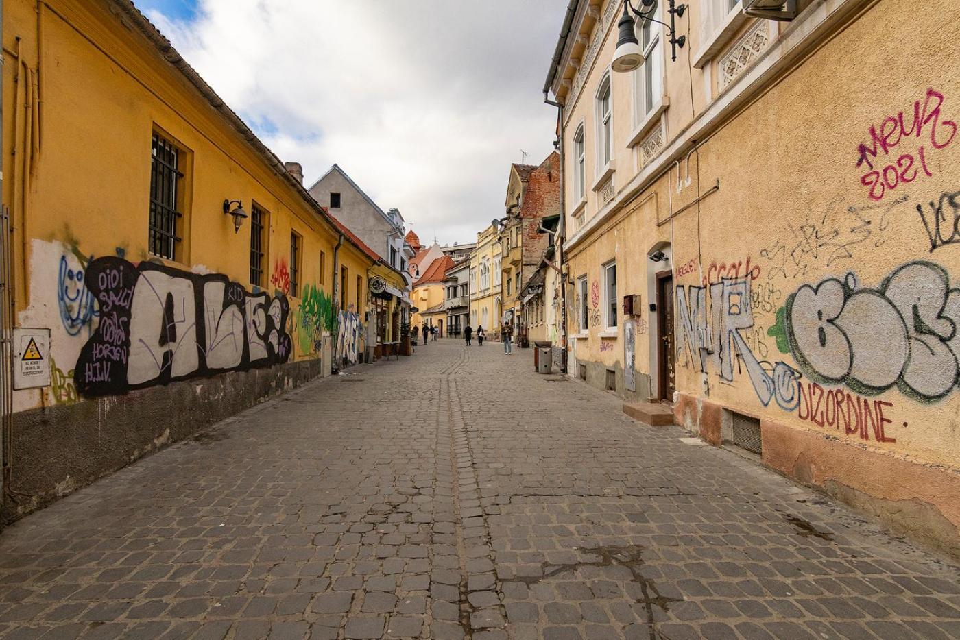 Old Town By Mm Host Apartment Brașov Exterior foto